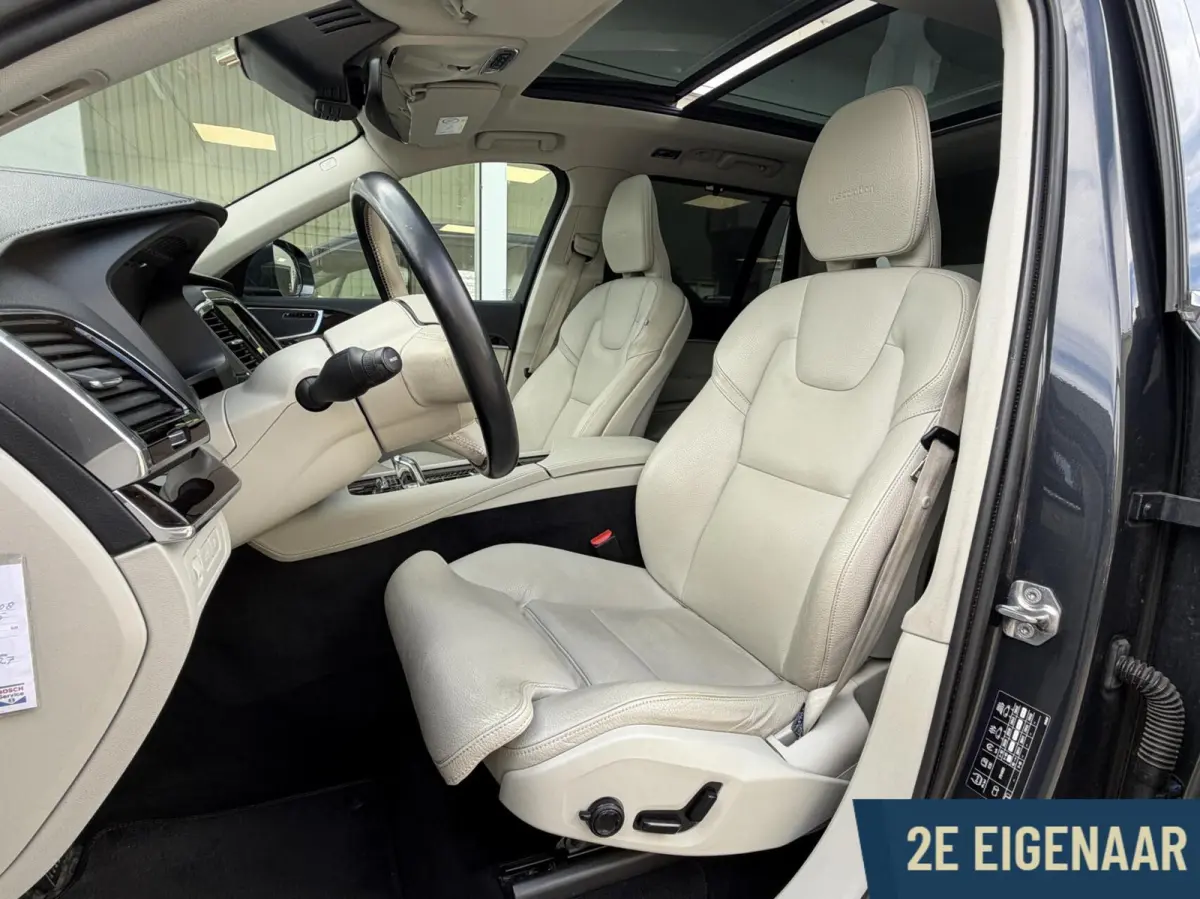 T8 Twin Engine AWD Inscription Trekhaak Head-up