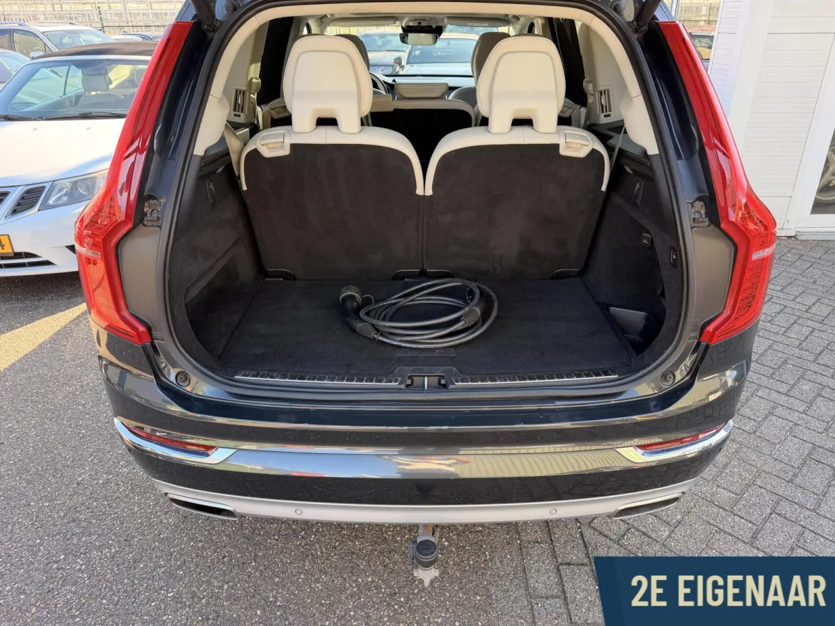 T8 Twin Engine AWD Inscription Trekhaak Head-up