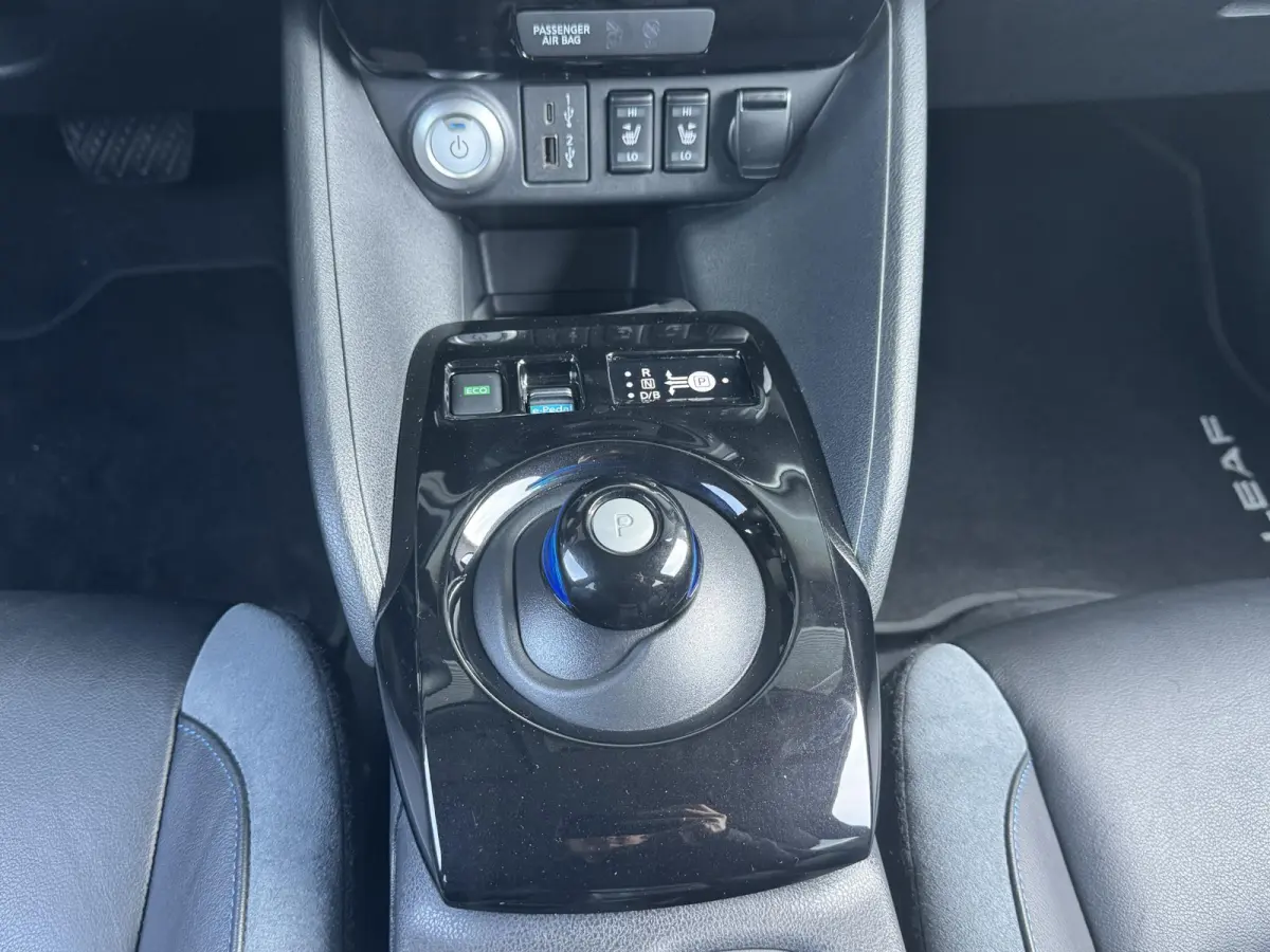 E+ TEKNA 62 kWh (96% SOH) I GROOT ACCUPAKKET I 360° CAMERA I STOELVERWARMING I NAVIGATIE