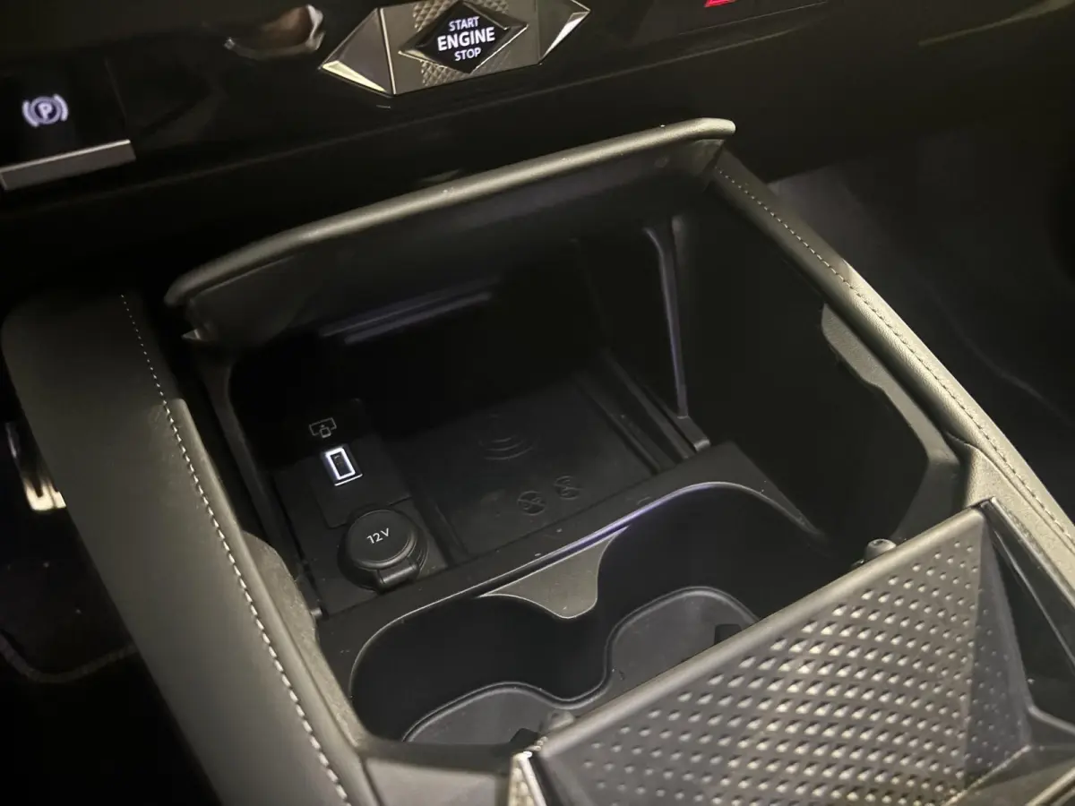 E-Tense Etoile 58.3 kWh | DEMO | Electrische stoelen | Head up Display|  Alcantara | 360 Vision | Elektrische achterklep