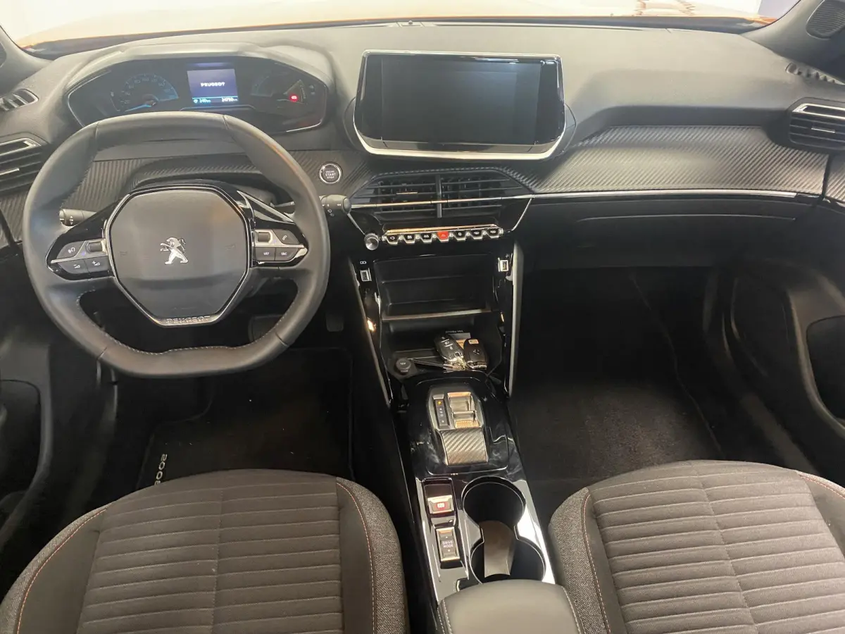 EV Active Pack 50 kWh | Apple Carplay & Android Auto | 16 inch LMV | Airco | 25 DKM |