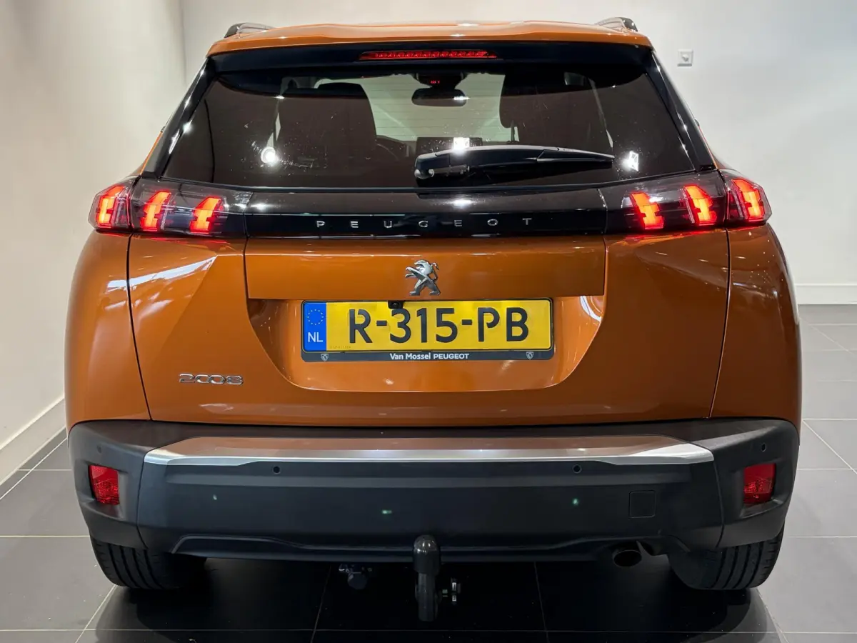 PureTech 100 Allure Pack l Trekhaak l Navigatie