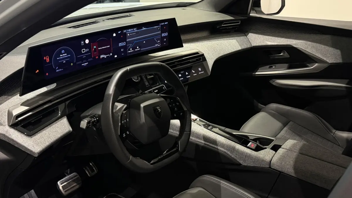 Hybrid 145 GT - STOELVERWARMING - NAVIGATIE - CAMERA