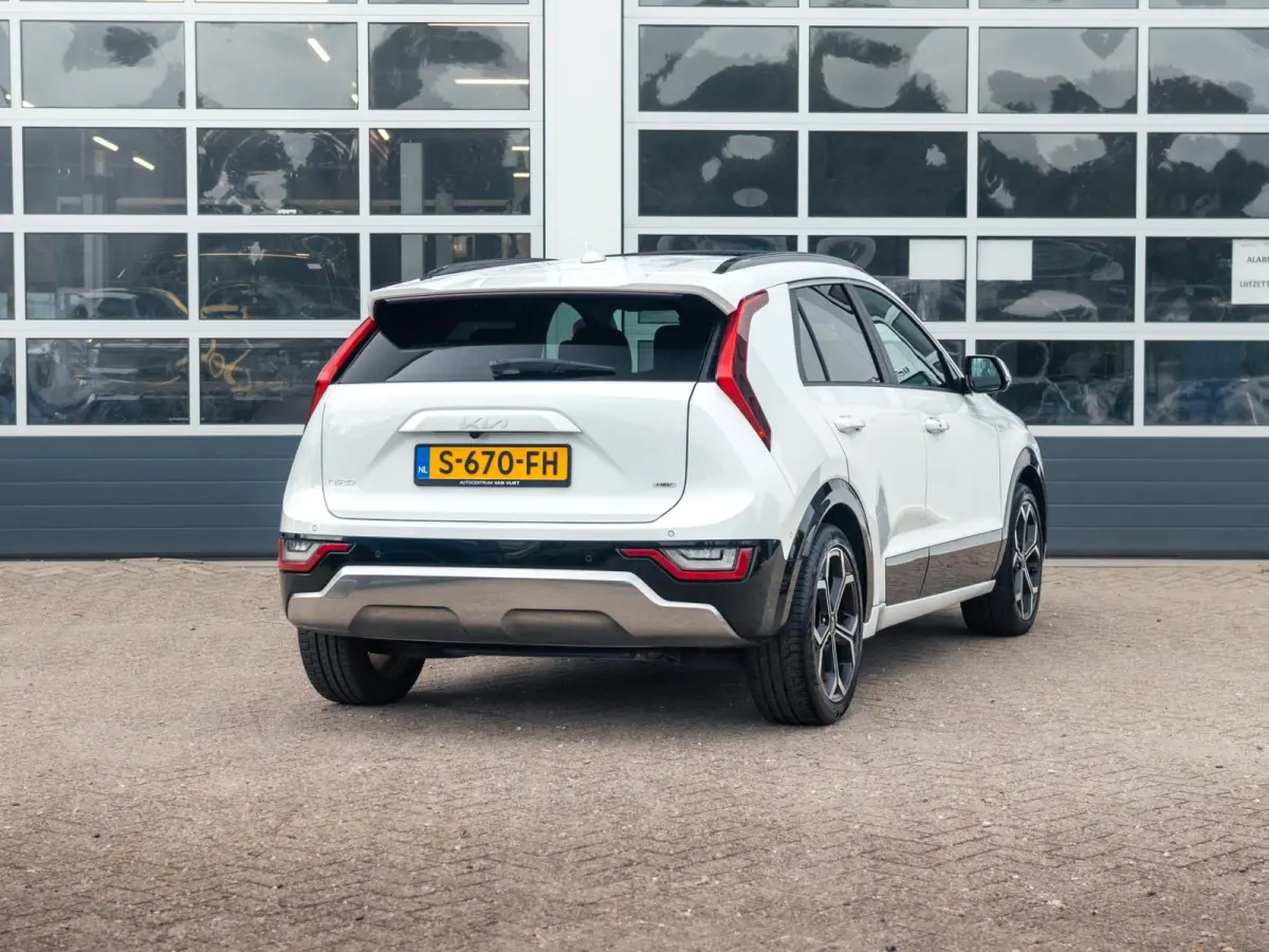 1.6 GDi Hybrid ExecutiveLine l Stoel verwarming en ventilatie l Harman Kardon l Schuifkantel dak l 100 % onderhouden