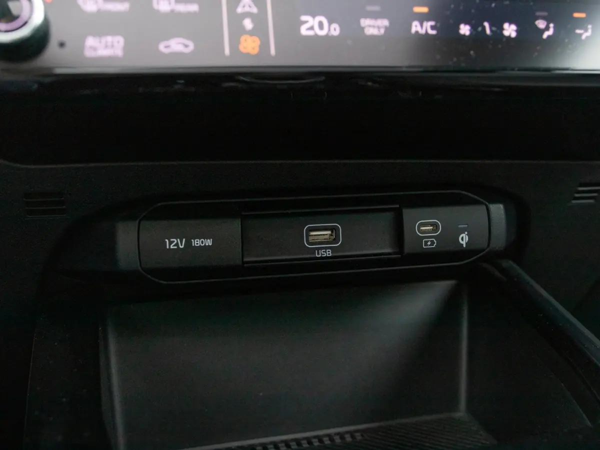 1.6 GDi Hybrid ExecutiveLine l Stoel verwarming en ventilatie l Harman Kardon l Schuifkantel dak l 100 % onderhouden