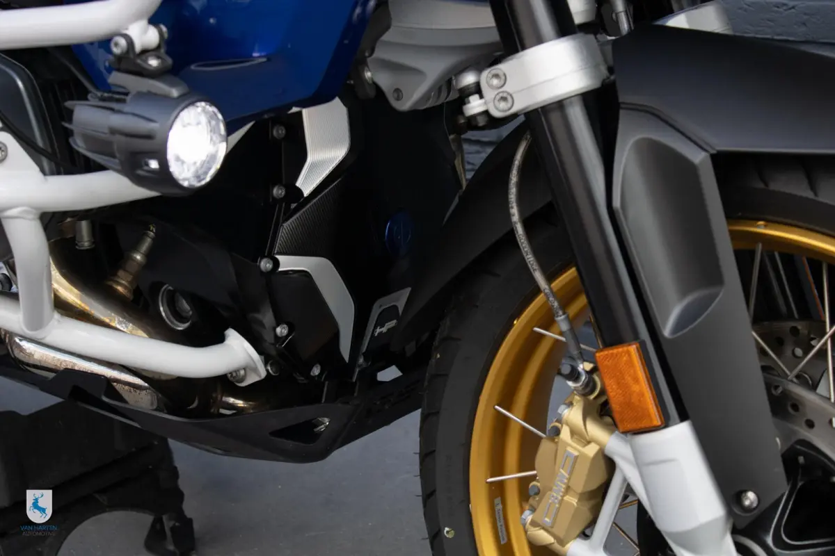 HP / Akrapovic / Super nette machine