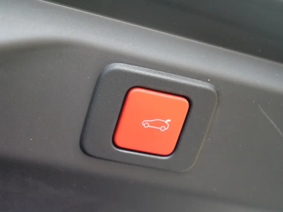 GT 73 kWh 210pk Automaat Keyless / Stoel-/Stuurverwarming / Adaptive Cruise / SOH 96,4%