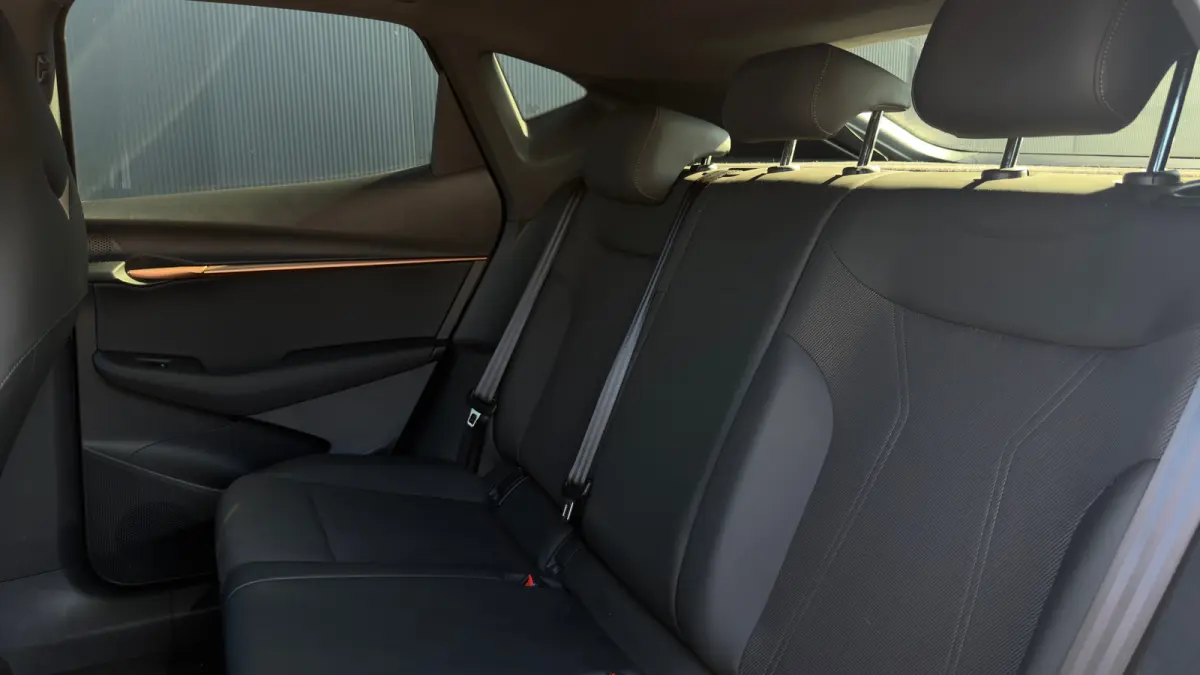 82 kWh 286pk Business | SOH 100% | Camera | Adaptive Cruise Control | Dodehoeksensor | Keyless | Elektrische Achterklep