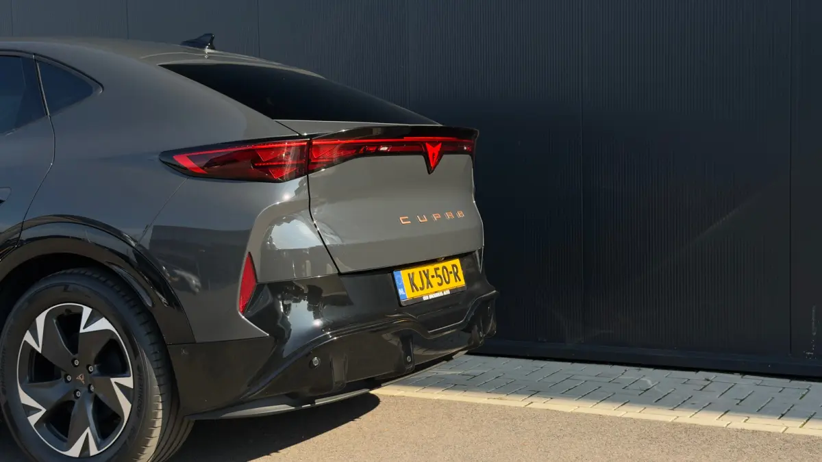 82 kWh 286pk Business | SOH 100% | Camera | Adaptive Cruise Control | Dodehoeksensor | Keyless | Elektrische Achterklep