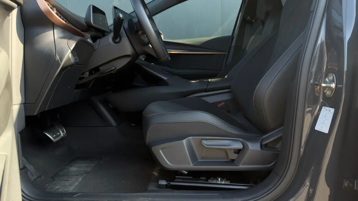 82 kWh 286pk Business | SOH 100% | Camera | Adaptive Cruise Control | Dodehoeksensor | Keyless | Elektrische Achterklep