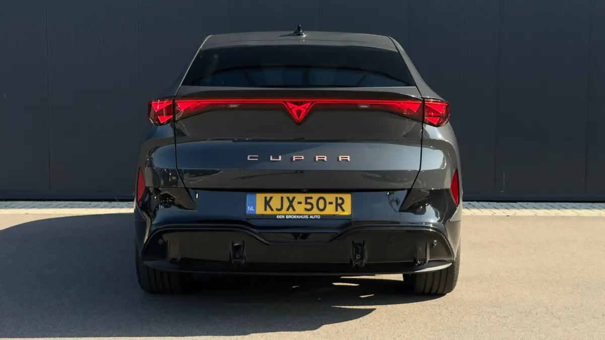 82 kWh 286pk Business | SOH 100% | Camera | Adaptive Cruise Control | Dodehoeksensor | Keyless | Elektrische Achterklep