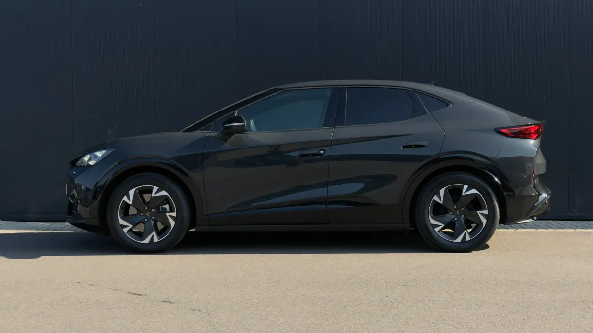 82 kWh 286pk Business | SOH 100% | Camera | Adaptive Cruise Control | Dodehoeksensor | Keyless | Elektrische Achterklep