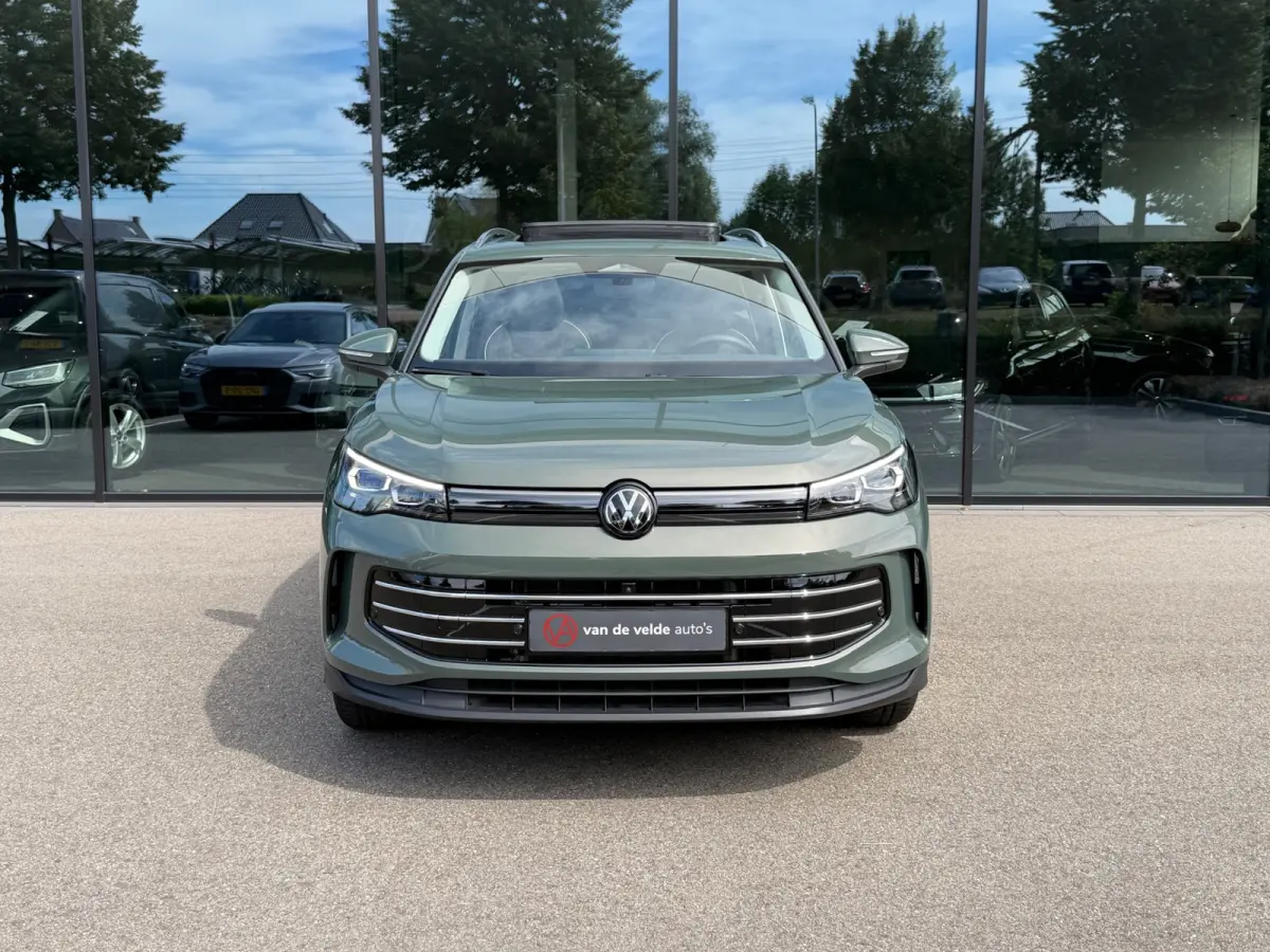 1.5 eHybrid Elegance 204pk | Trekhaak | 360 Camera | Panoramadak | Dode hoek | Elek. klep | incl. verlengde garantie