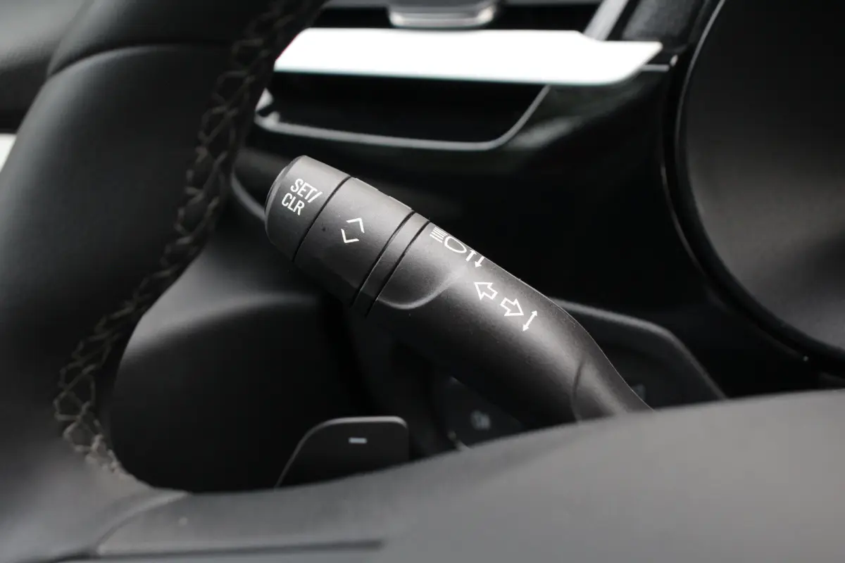 1.2 Turbo Hybrid GS | DODE HOEK | CAMERA | PARK SENS V+A | LED | CRUISE | LANE ASSIST | APPLE CARPLAY/ANDROID AUTO | CLIMA