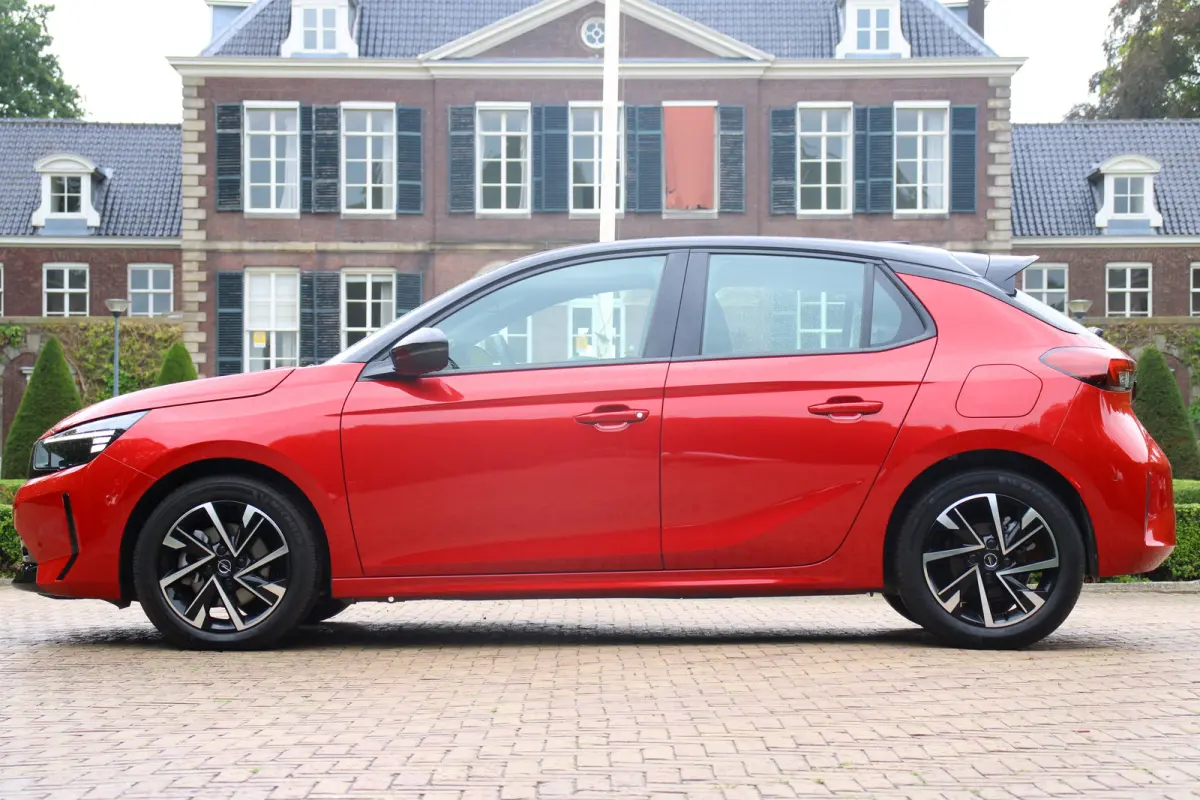 1.2 Turbo Hybrid GS | DODE HOEK | CAMERA | PARK SENS V+A | LED | CRUISE | LANE ASSIST | APPLE CARPLAY/ANDROID AUTO | CLIMA