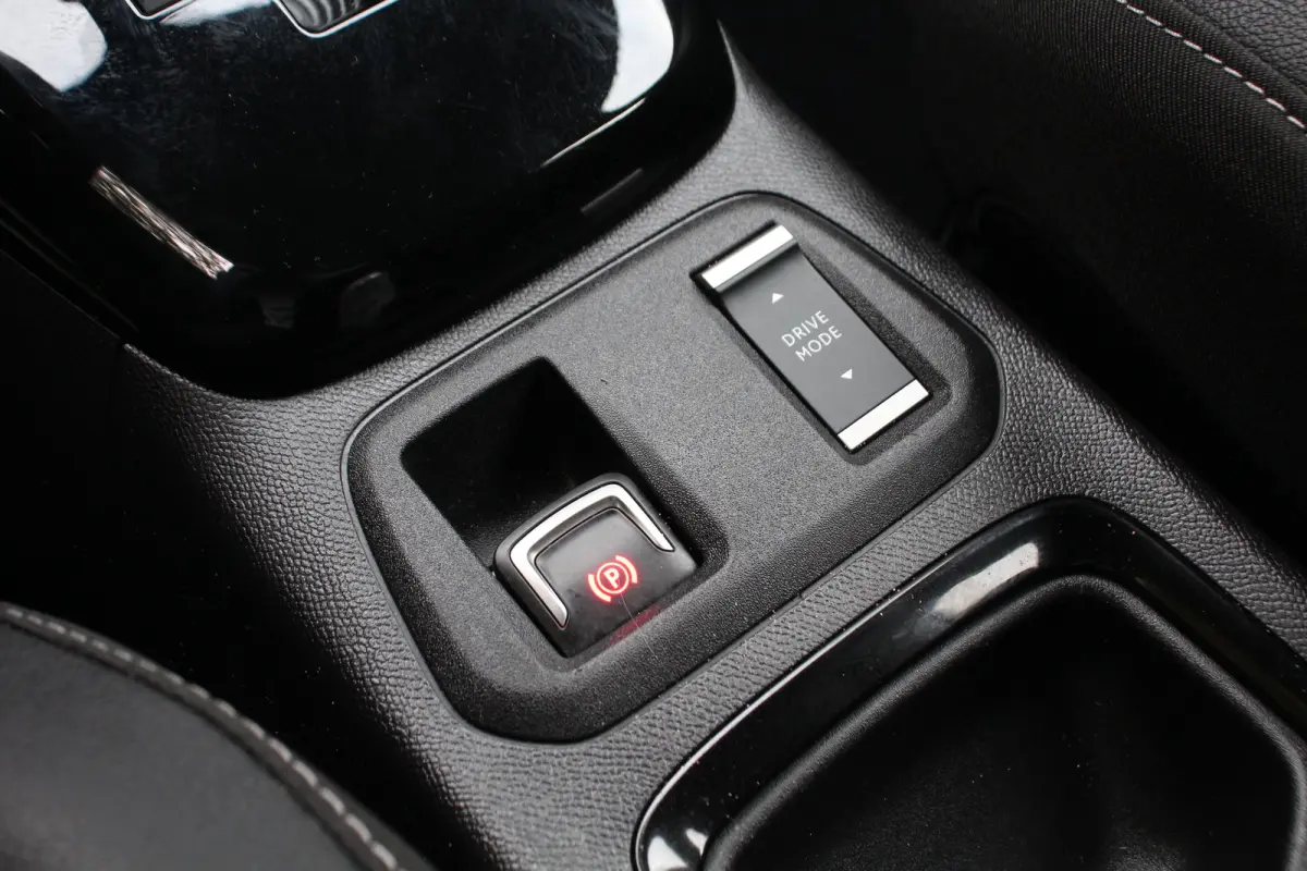 1.2 Turbo Hybrid GS | DODE HOEK | CAMERA | PARK SENS V+A | LED | CRUISE | LANE ASSIST | APPLE CARPLAY/ANDROID AUTO | CLIMA