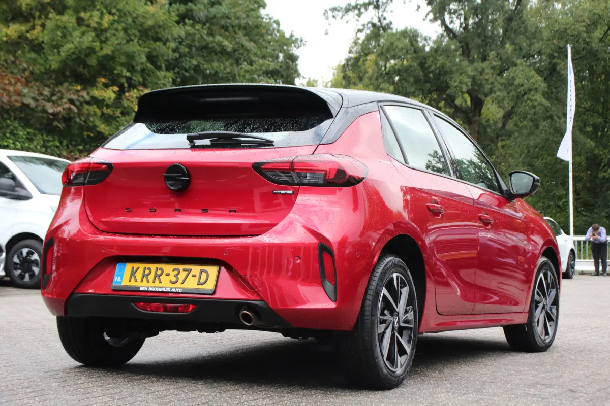 1.2 Turbo Hybrid GS | DODE HOEK | CAMERA | PARK SENS V+A | LED | CRUISE | LANE ASSIST | APPLE CARPLAY/ANDROID AUTO | CLIMA