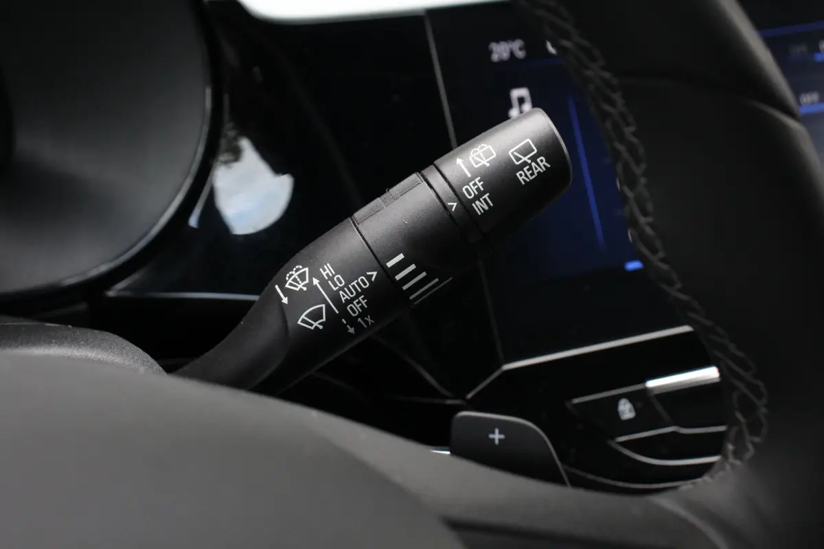 1.2 Turbo Hybrid GS | DODE HOEK | CAMERA | PARK SENS V+A | LED | CRUISE | LANE ASSIST | APPLE CARPLAY/ANDROID AUTO | CLIMA