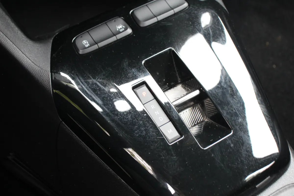 1.2 Turbo Hybrid GS | DODE HOEK | CAMERA | PARK SENS V+A | LED | CRUISE | LANE ASSIST | APPLE CARPLAY/ANDROID AUTO | CLIMA