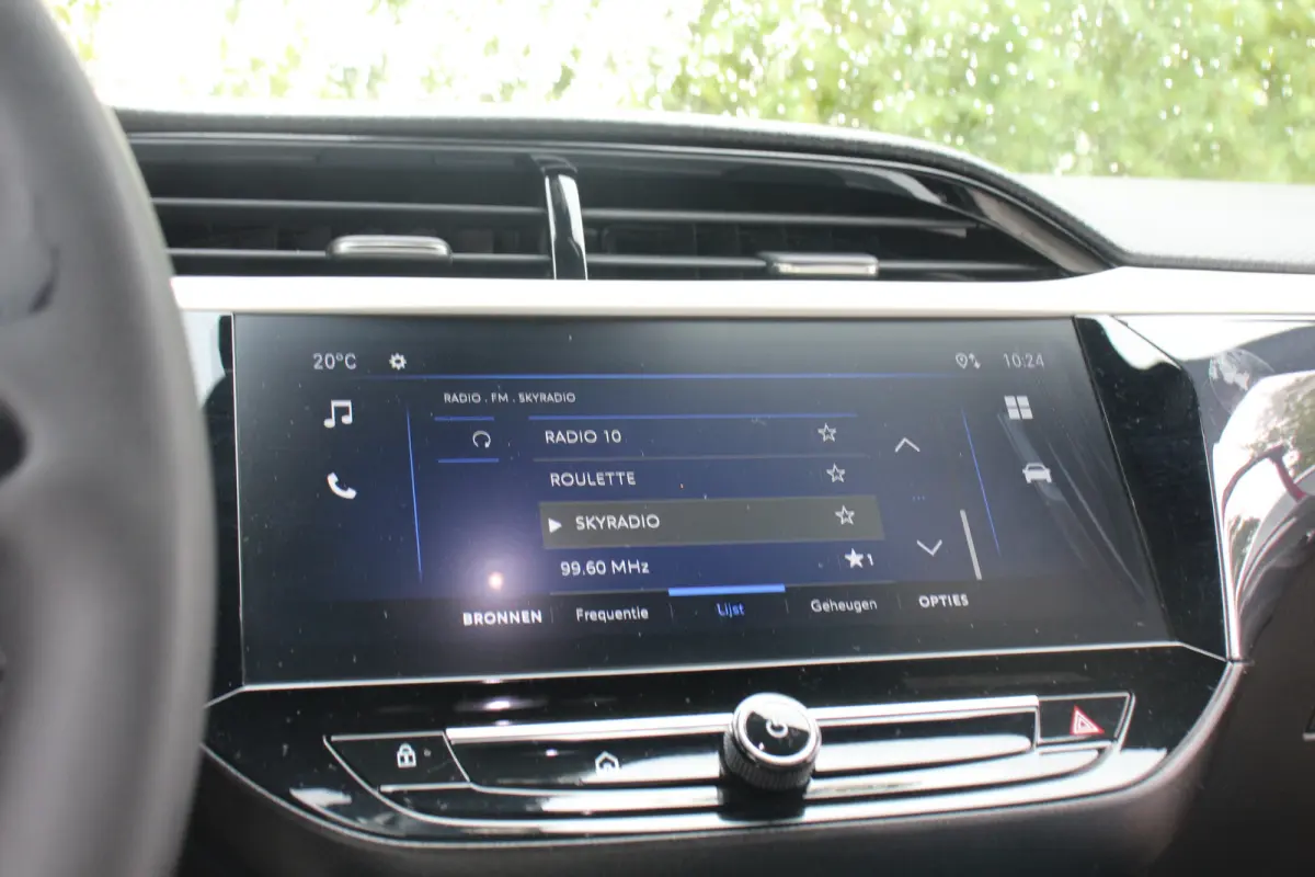 1.2 Turbo Hybrid GS | DODE HOEK | CAMERA | PARK SENS V+A | LED | CRUISE | LANE ASSIST | APPLE CARPLAY/ANDROID AUTO | CLIMA