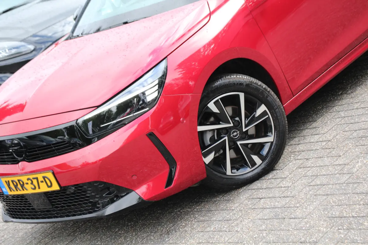 1.2 Turbo Hybrid GS | DODE HOEK | CAMERA | PARK SENS V+A | LED | CRUISE | LANE ASSIST | APPLE CARPLAY/ANDROID AUTO | CLIMA