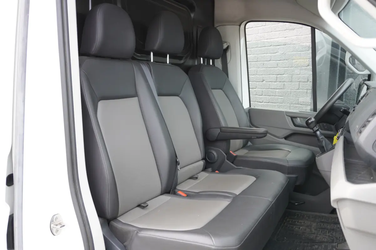 2.0 TDI 140PK L3H3 4Motion EURO 6 - Airco - Cruise - PDC - €21.950,- Excl.
