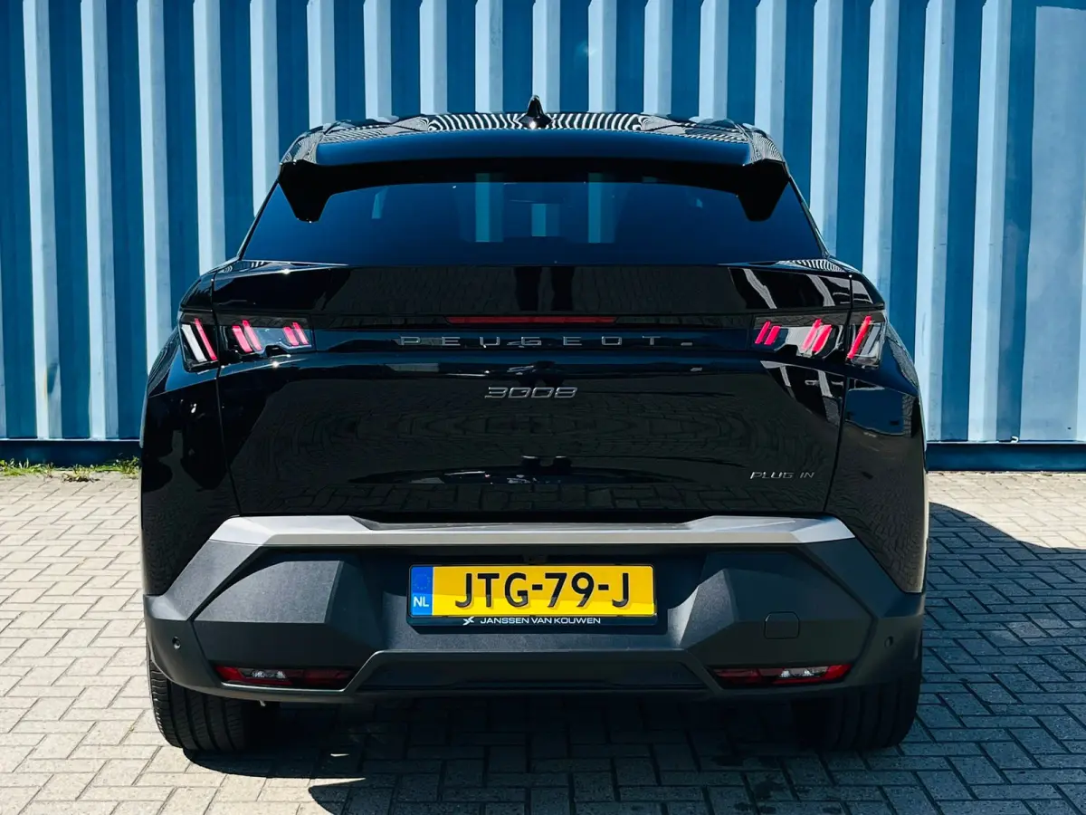 1.6 plug-in Hybrid 195 Allure 360 Camera | Afneembare trekhaak | Adeptieve cruise control | Keyless | Apple carplay & Android auto