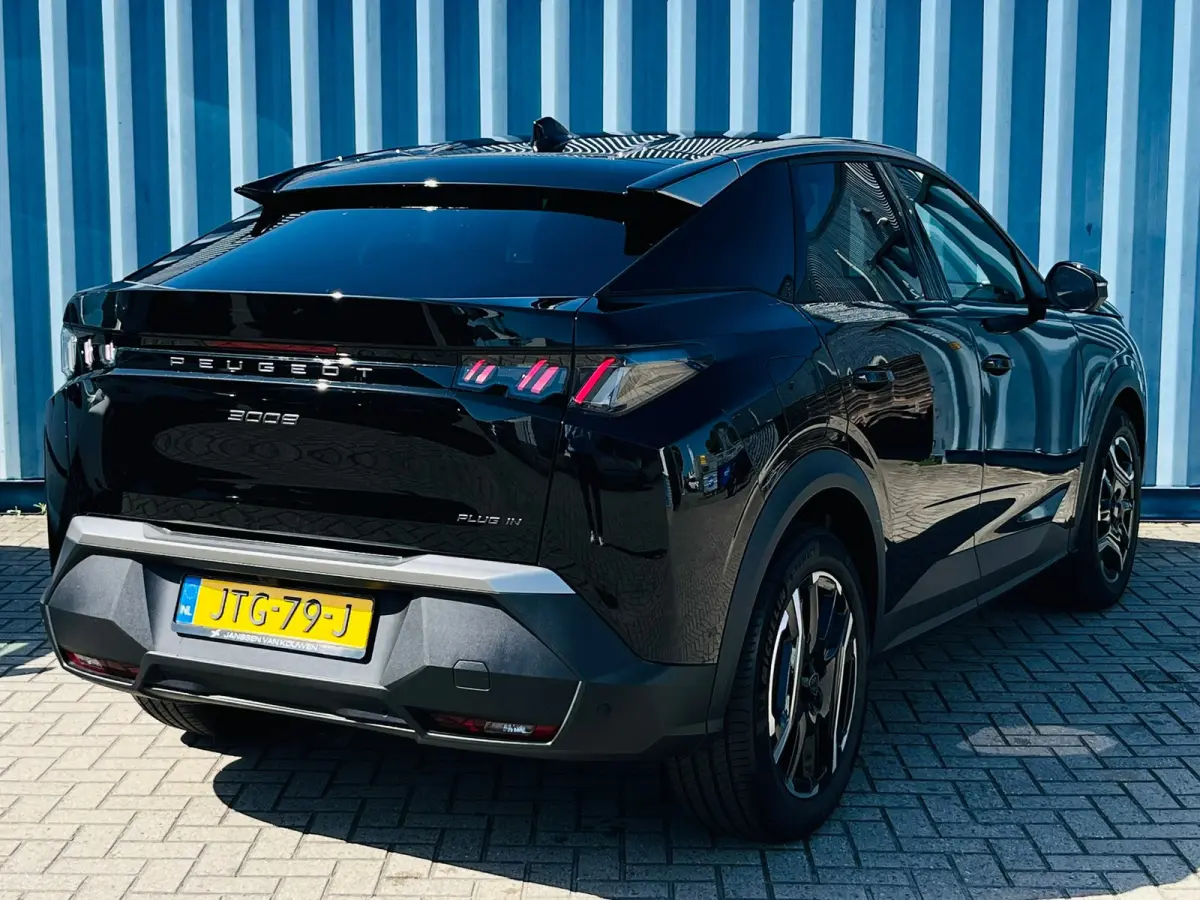 1.6 plug-in Hybrid 195 Allure 360 Camera | Afneembare trekhaak | Adeptieve cruise control | Keyless | Apple carplay & Android auto