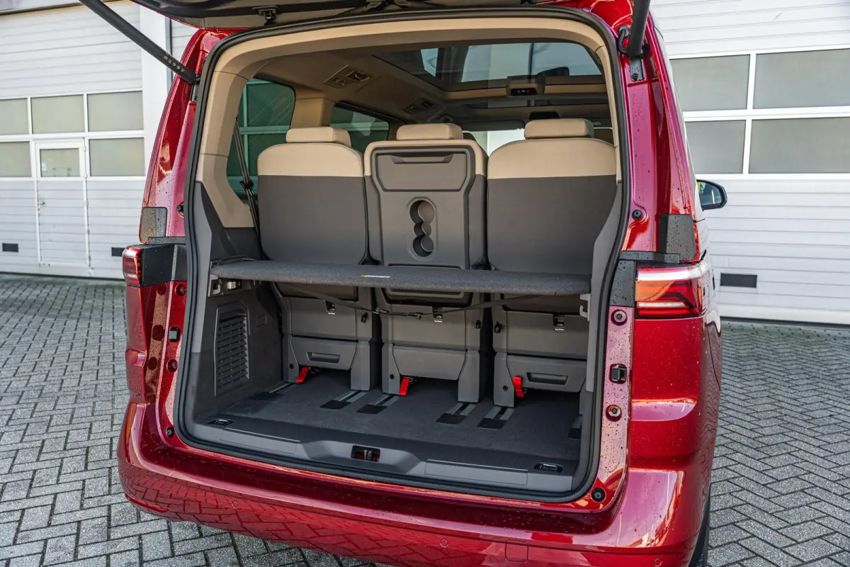 1.5 eHybrid 245pk L1 Bulli Edition 4Motion 6p. | 18" Velgen | Navigatie