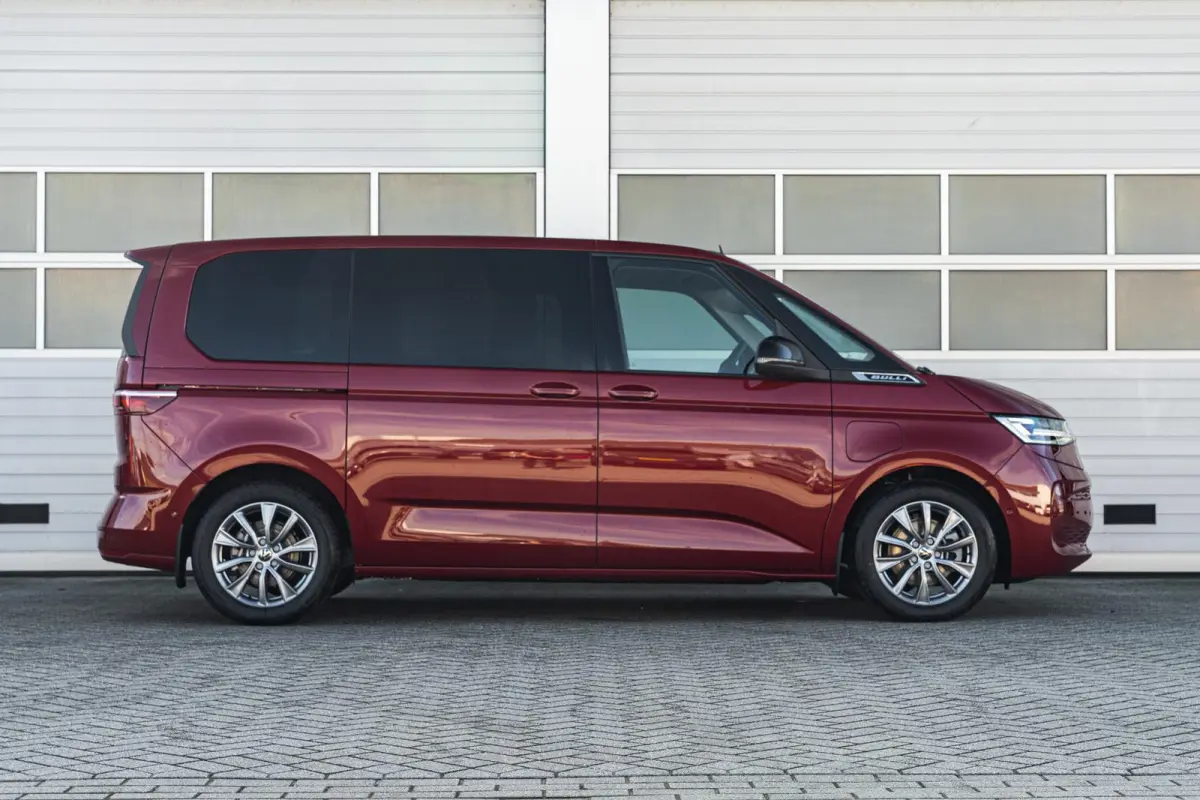 1.5 eHybrid 245pk L1 Bulli Edition 4Motion 6p. | 18" Velgen | Navigatie
