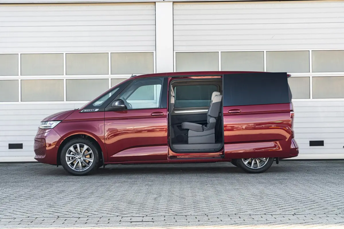 1.5 eHybrid 245pk L1 Bulli Edition 4Motion 6p. | 18" Velgen | Navigatie