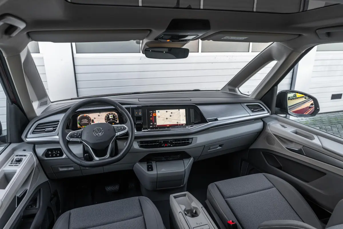 1.5 eHybrid 245pk L1 Bulli Edition 4Motion 6p. | 18" Velgen | Navigatie