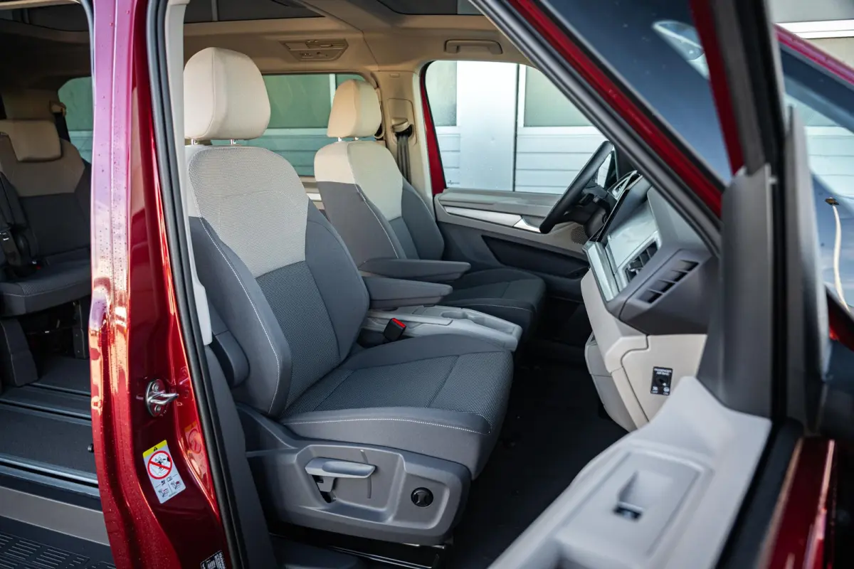 1.5 eHybrid 245pk L1 Bulli Edition 4Motion 6p. | 18" Velgen | Navigatie