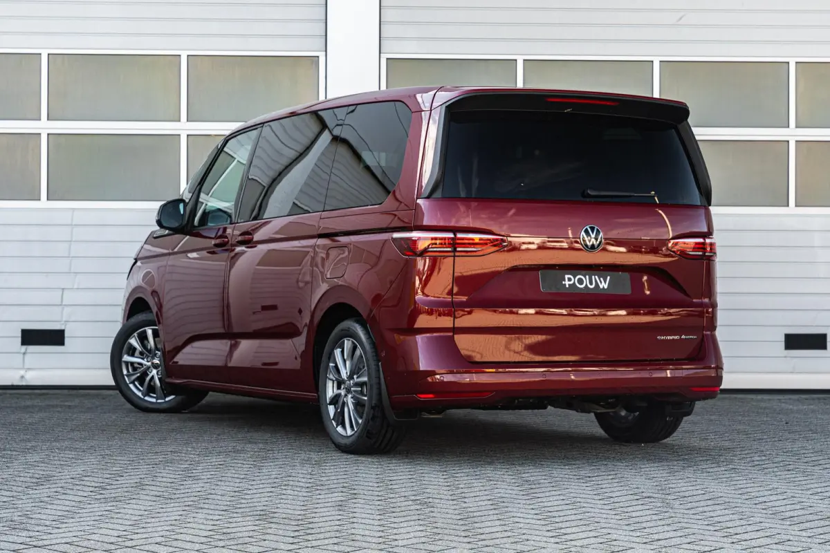 1.5 eHybrid 245pk L1 Bulli Edition 4Motion 6p. | 18" Velgen | Navigatie