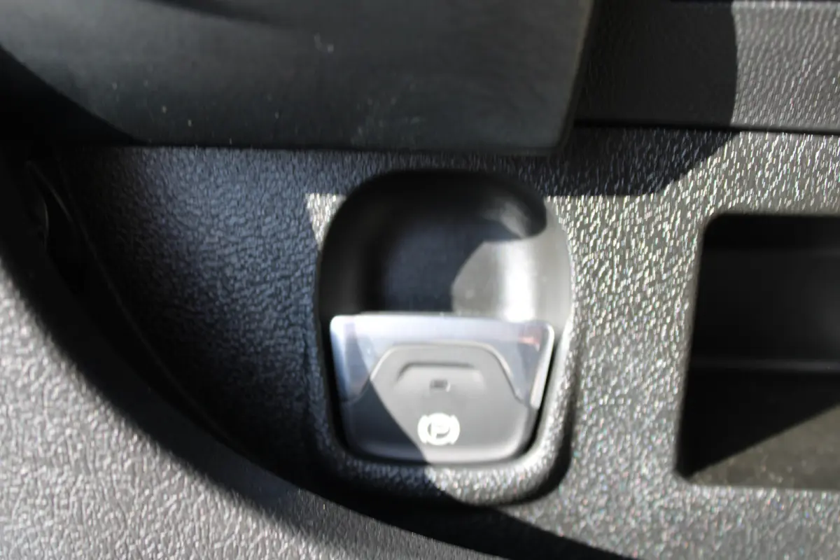E-Ducato L3H2 3,5T 110 kWh | 8 JAAR GARANTIE | CAMERA | NAVI | ALL SEASON BANDEN | DIGITALE BINNENSPIEGEL | DRAADLOOS CARPLAY |