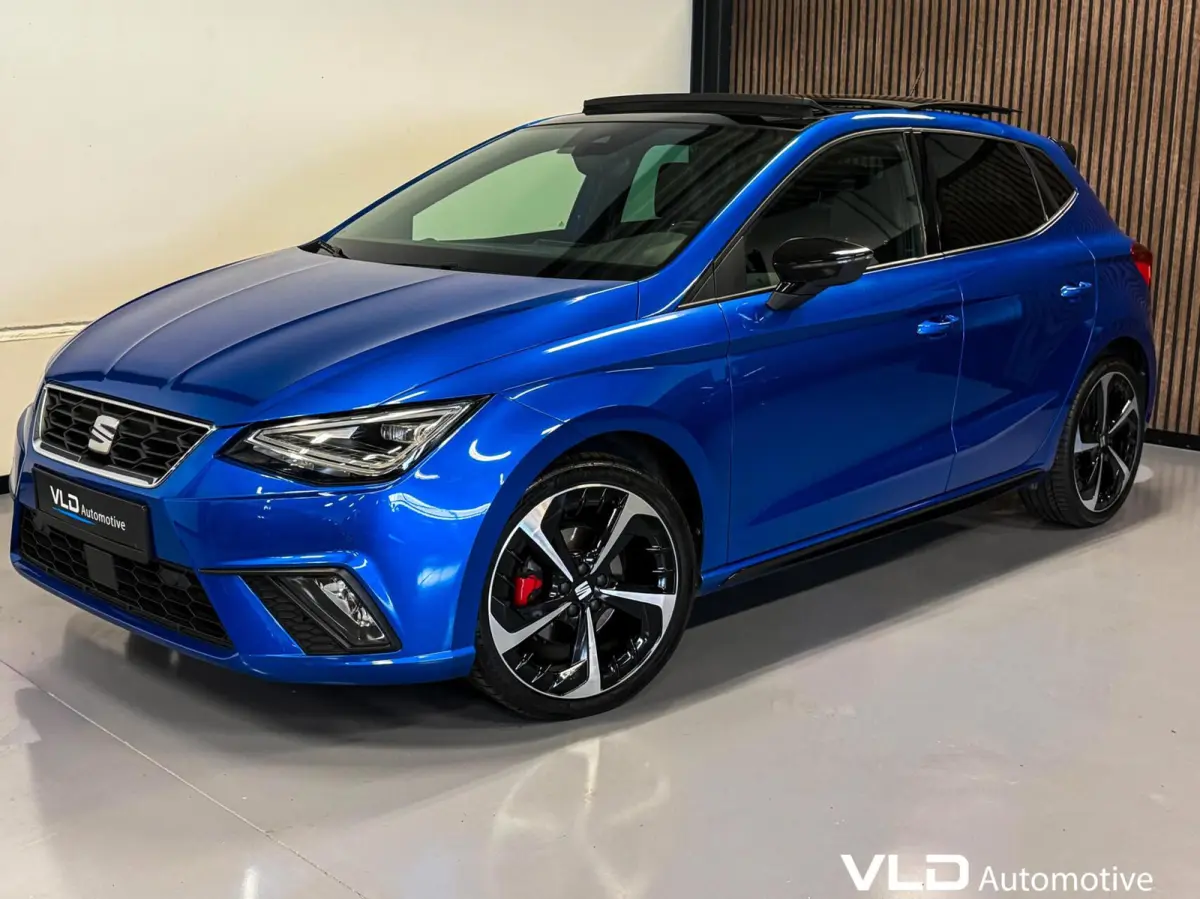 1.0 TSI FR LED PANO BEATS CAM CARPLAY ALCANTARA