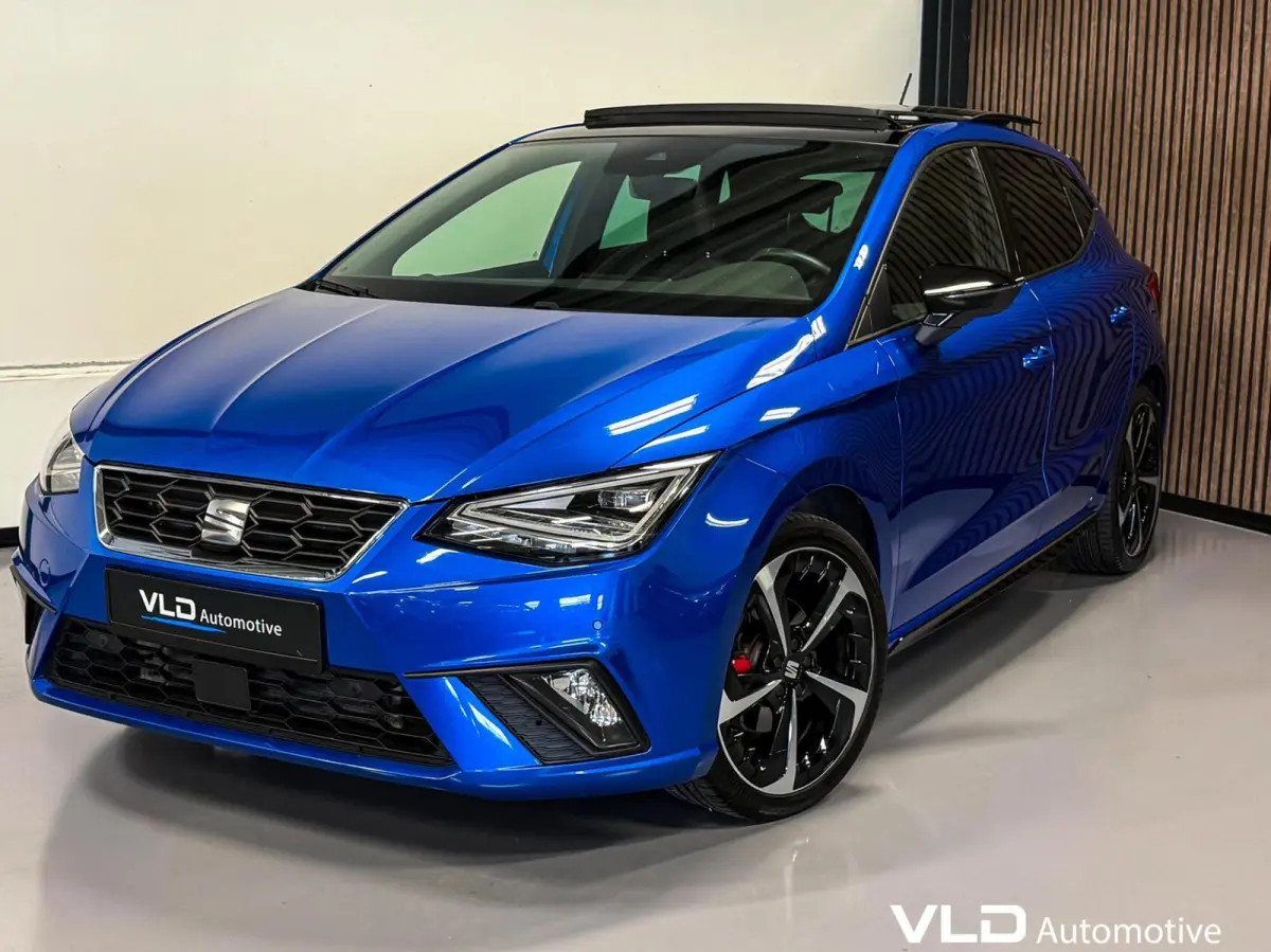 1.0 TSI FR LED PANO BEATS CAM CARPLAY ALCANTARA