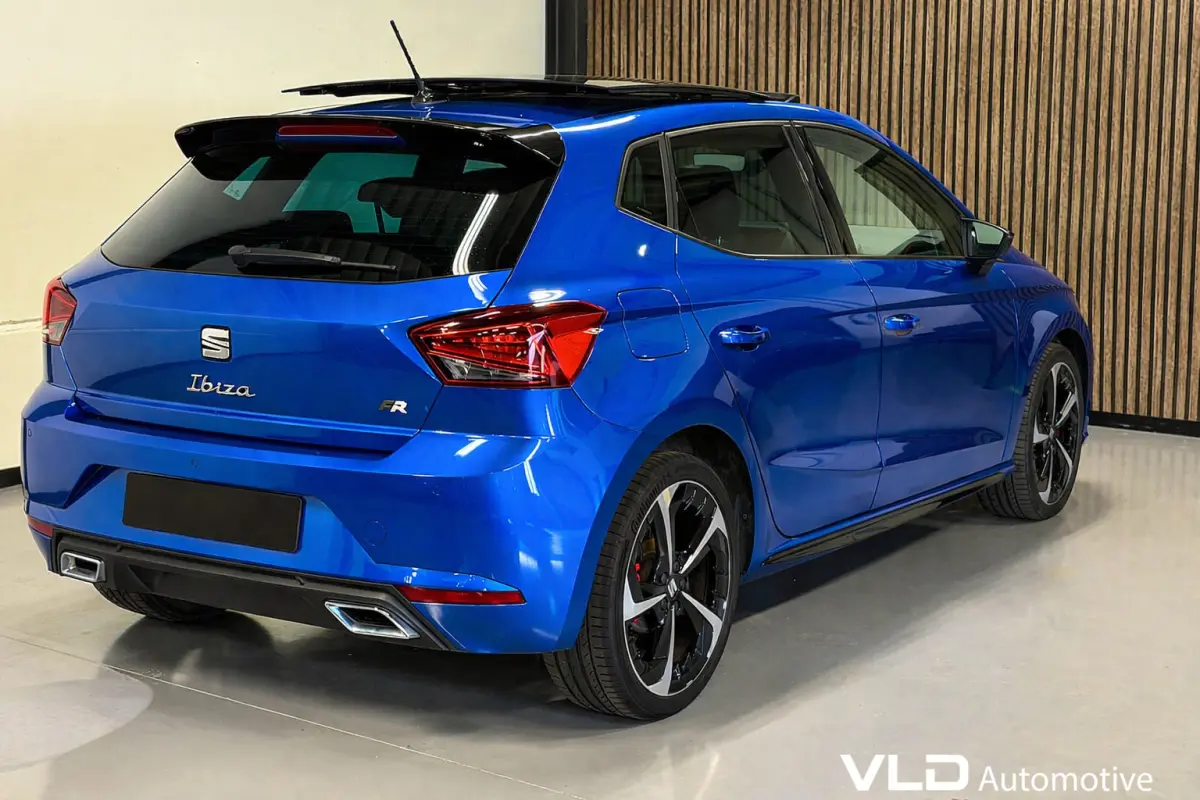 1.0 TSI FR LED PANO BEATS CAM CARPLAY ALCANTARA