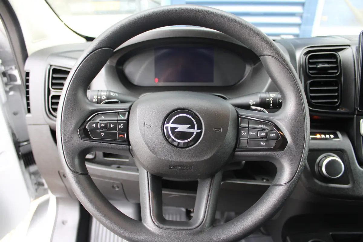 Electric L3H2 3.5t 110kWh | 8 JAAR GARANTIE | NAVI | BETIMMERING | KEYLESS | DRAADLOOS CARPLAY |