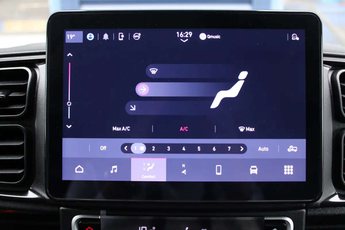 Electric L3H2 3.5t 110kWh | 8 JAAR GARANTIE | NAVI | BETIMMERING | KEYLESS | DRAADLOOS CARPLAY |