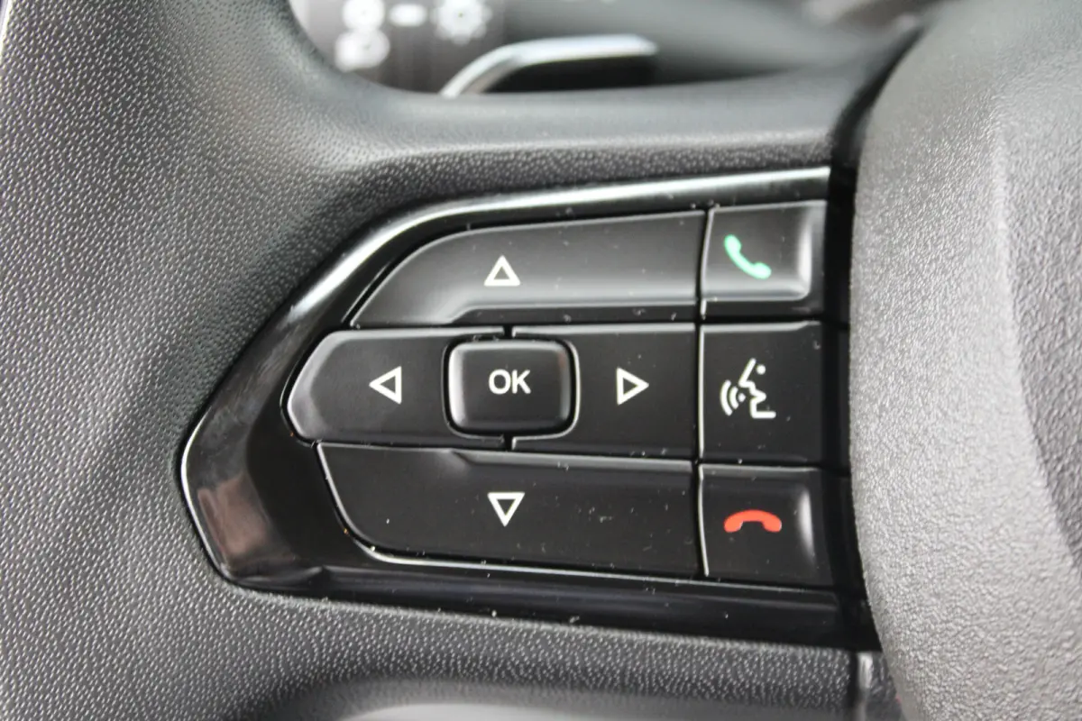 Electric L3H2 3.5t 110kWh | 8 JAAR GARANTIE | NAVI | BETIMMERING | KEYLESS | DRAADLOOS CARPLAY |