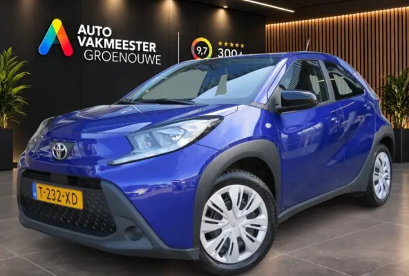 1.0 VVT-I MT PLAY / Camera / Cruise / BOVAG garantie