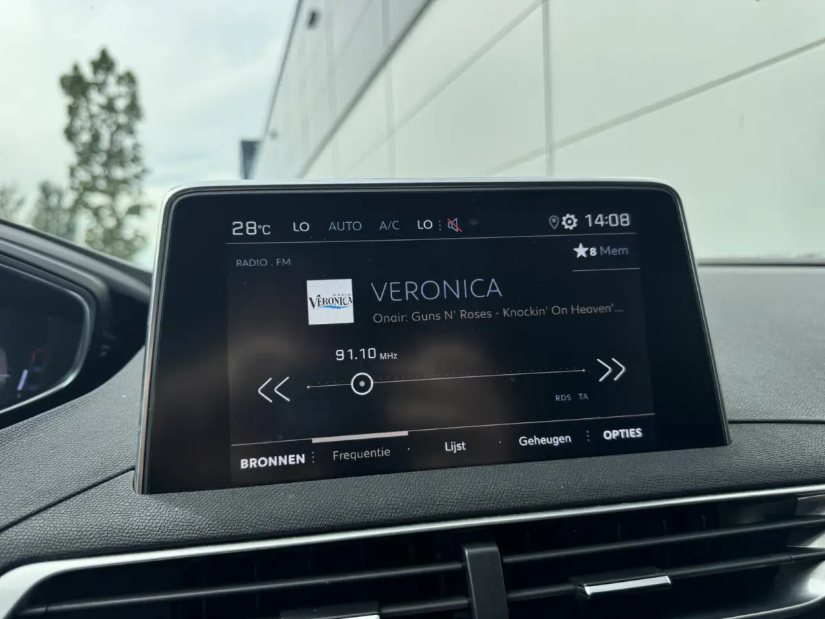 1.6 PureTech GT-Line | Stoelverwarming | Navigatie | Cruise Control | 7 zitplaatsen | Apple Carplay/Android Auto