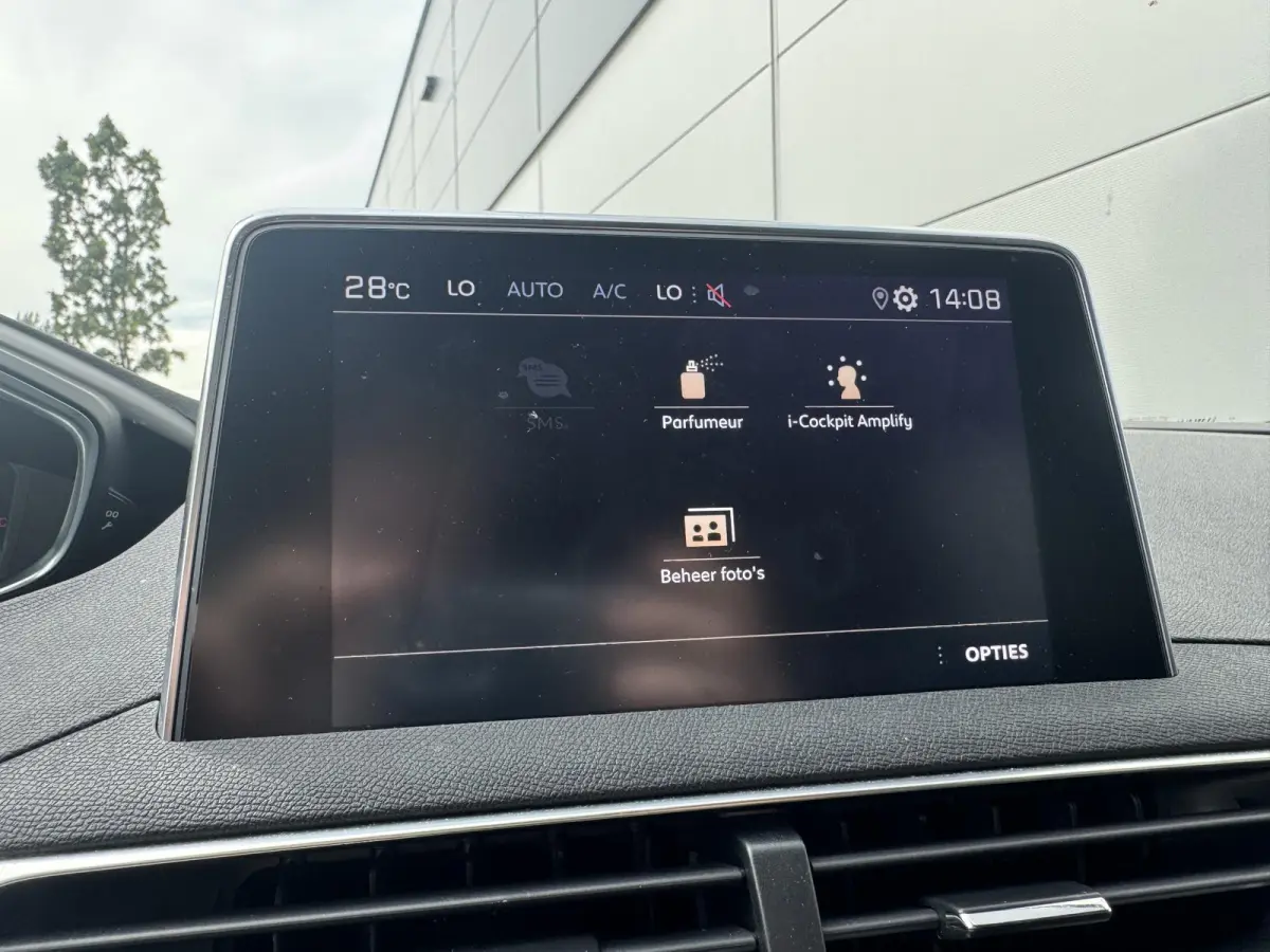 1.6 PureTech GT-Line | Stoelverwarming | Navigatie | Cruise Control | 7 zitplaatsen | Apple Carplay/Android Auto