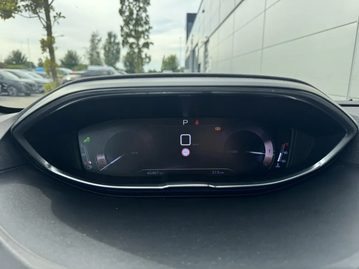1.6 PureTech GT-Line | Stoelverwarming | Navigatie | Cruise Control | 7 zitplaatsen | Apple Carplay/Android Auto