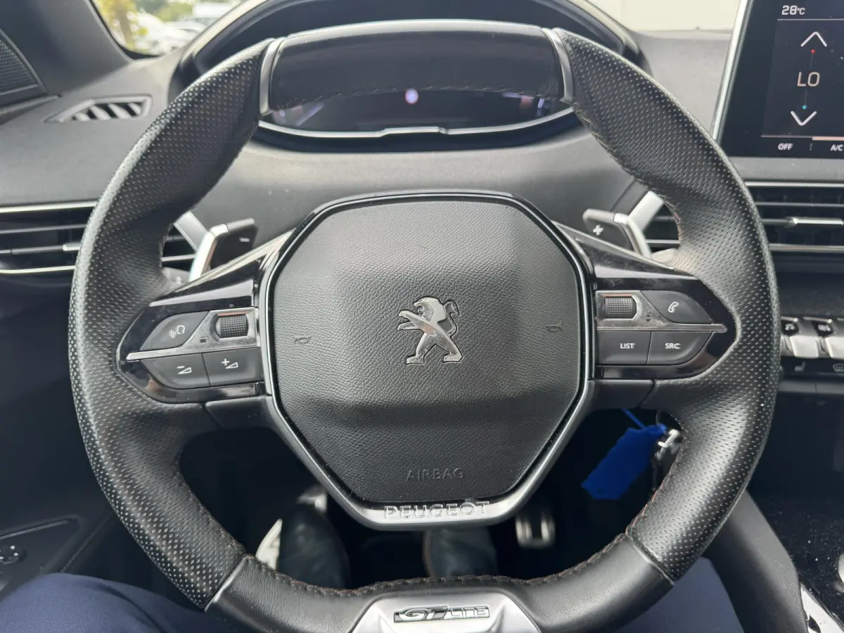 1.6 PureTech GT-Line | Stoelverwarming | Navigatie | Cruise Control | 7 zitplaatsen | Apple Carplay/Android Auto
