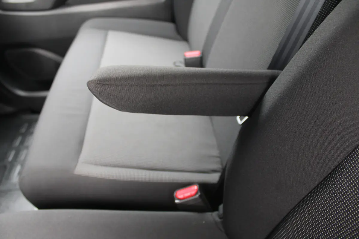 2.0 Diesel 145 PK AUTOMAAT INCL REST BPM | TREKHAAK | NAVI | BETIMMERING | DRAADLOOS CARPLAY |