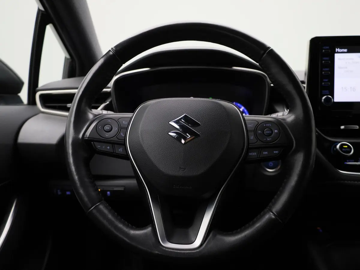 1.8 Hybrid Style | Automaat | Stoel verwarming | Virtual cockpit | DAB | Stuur verwarming | Camera | Climate control | Cruise control | Bluetooth |