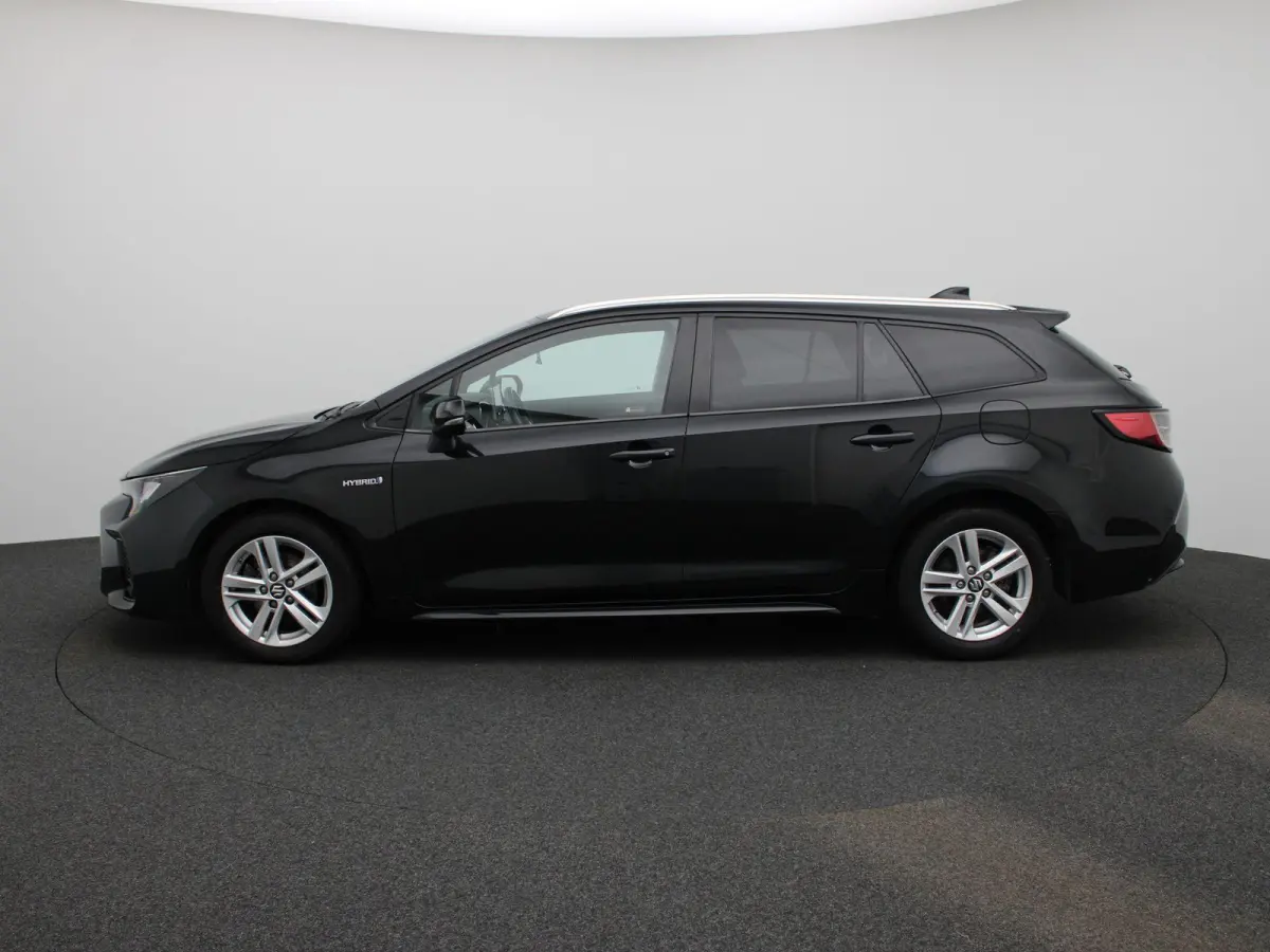 1.8 Hybrid Style | Automaat | Stoel verwarming | Virtual cockpit | DAB | Stuur verwarming | Camera | Climate control | Cruise control | Bluetooth |
