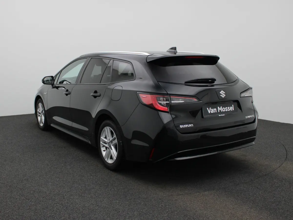 1.8 Hybrid Style | Automaat | Stoel verwarming | Virtual cockpit | DAB | Stuur verwarming | Camera | Climate control | Cruise control | Bluetooth |